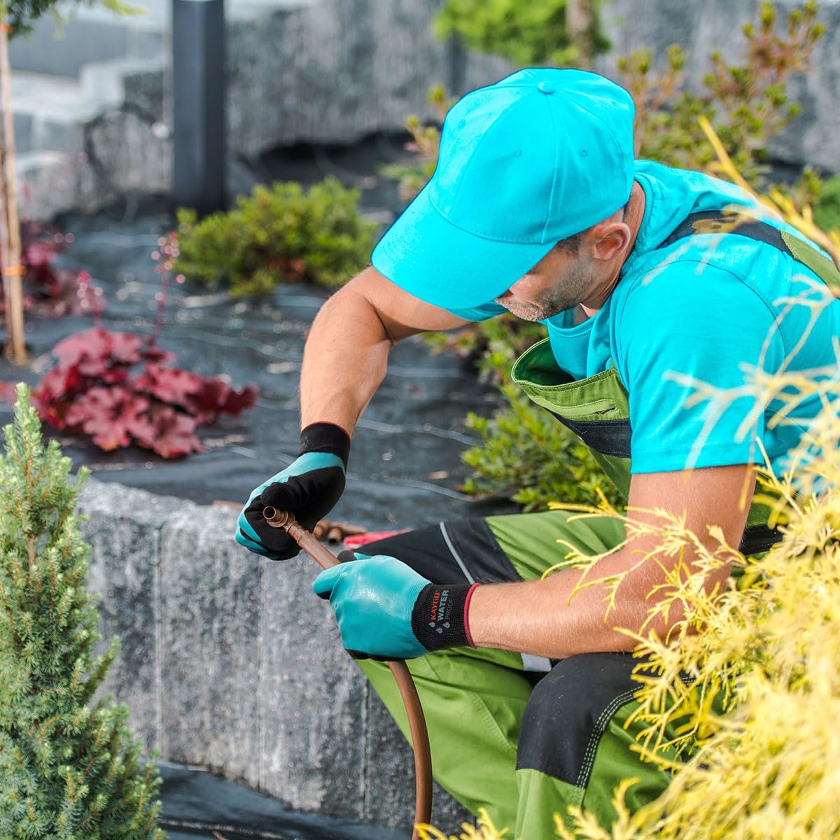 KAYGO Waterproof Work Gloves for Men and Women, Rubber Coated Non-slip Working Gloves for Garden, Outdoor Construction,3 pairs,Blue,M