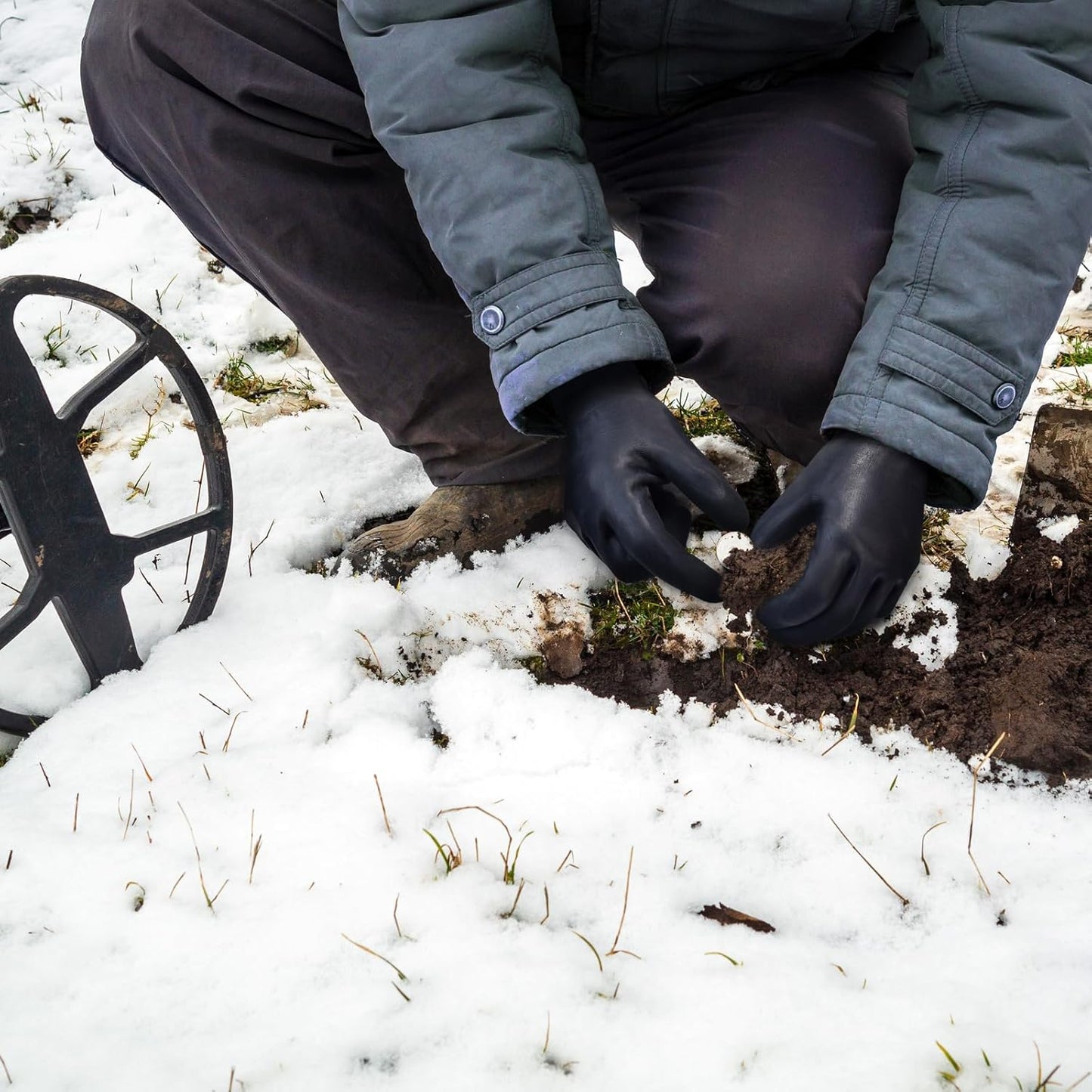 KAYGO Winter Waterproof Work Gloves for Men and Women, Thermal Insulated Freezer Rubber Coated Gloves,Super Grip,KG160,M